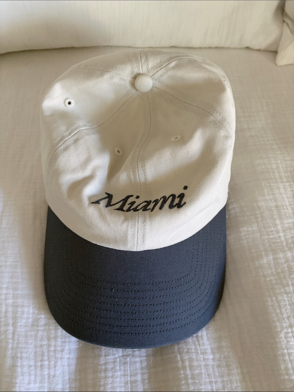Miami Embroidered Two-Tone Baseball Cap - Cream and Gray